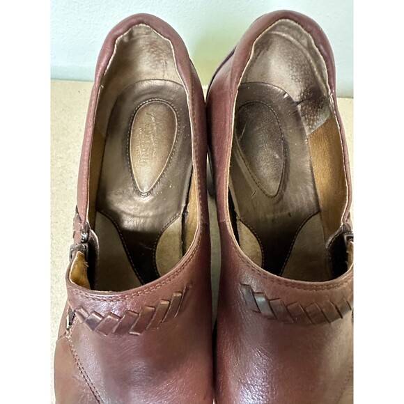 Clark Artisan Women's Side Zip Block Heel Booties Size 9.5 Leather Flawed - Picture 5 of 7